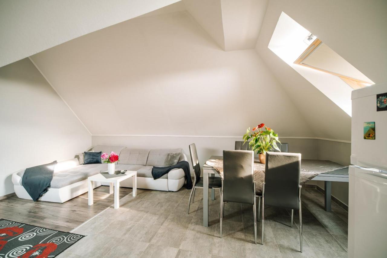 Buzavirag Apartman Keszthely Exterior photo